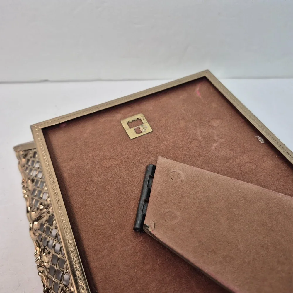 Vintage Ornate 5x7 Gold w/ White Accents Filigree Picture Frame Easel Back MCM